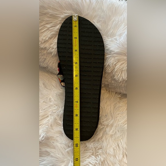 Yellow Box Polka Dot Fabric/Blk Sole w/Bling Black Stone Center Flip Flop Sandal - Picture 9 of 13